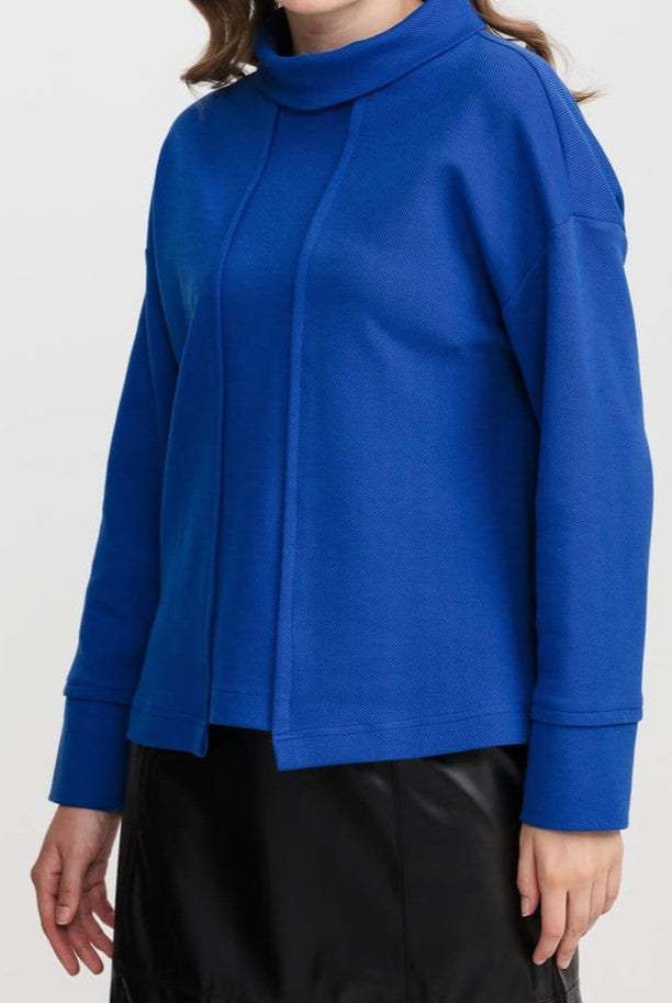 Blouse à col montant