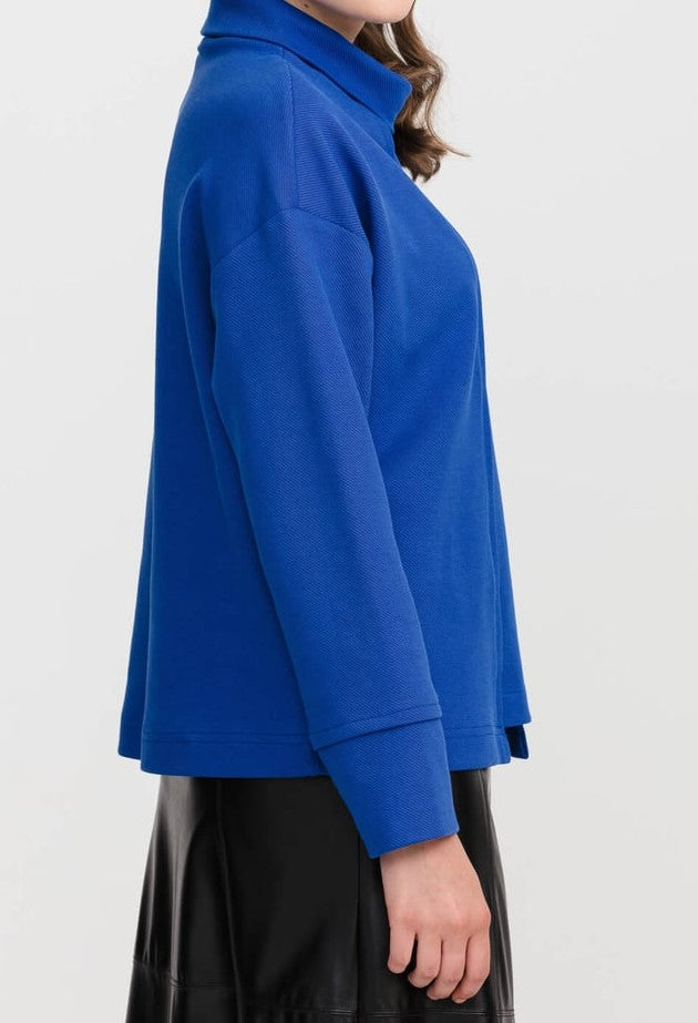 Blouse à col montant