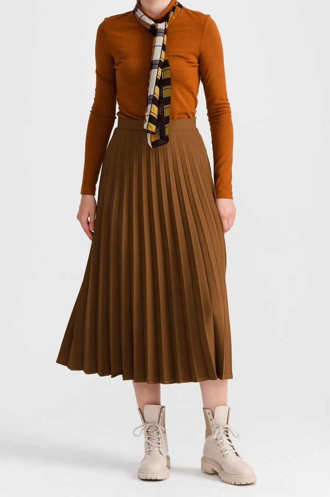 Jupe Plissée Marron avec une fermeture a coté