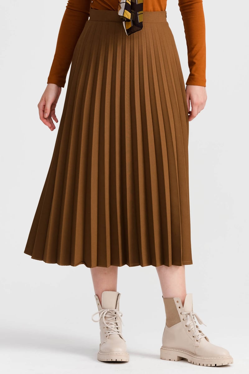 Jupe Plissée Marron avec une fermeture a coté