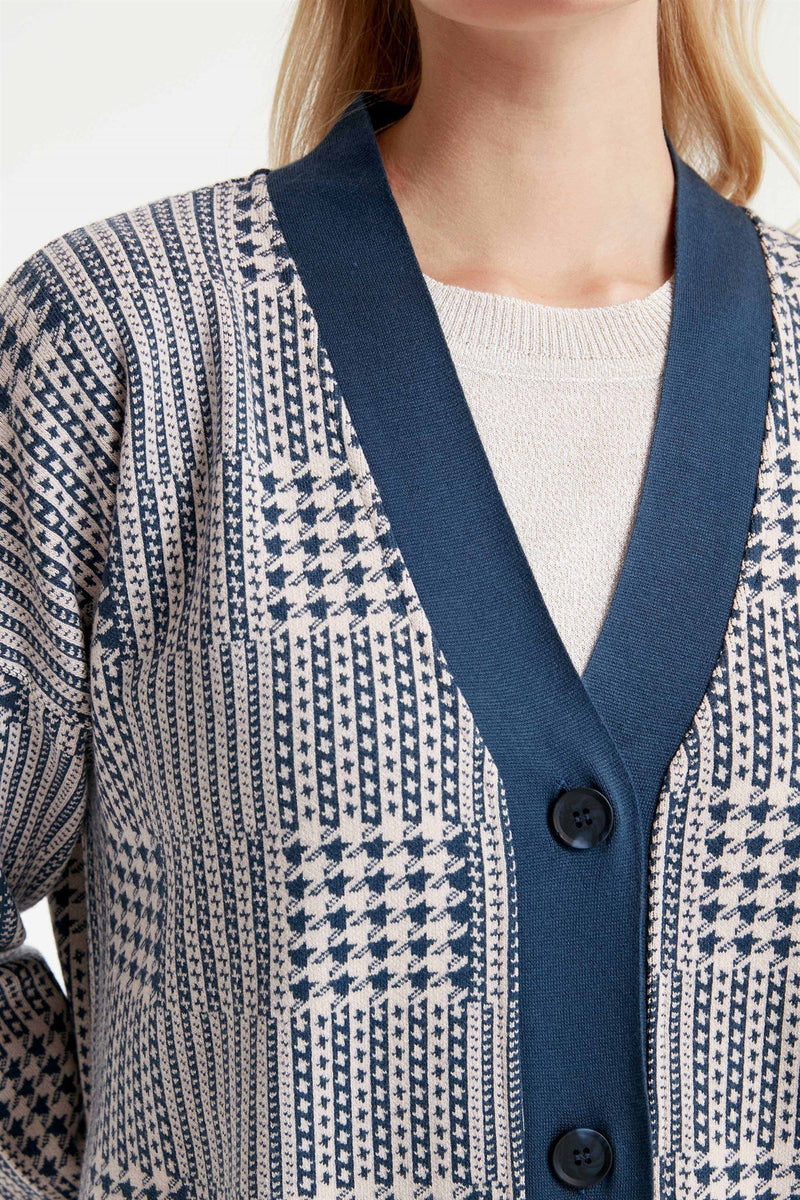Cardigan en tricot à col en V