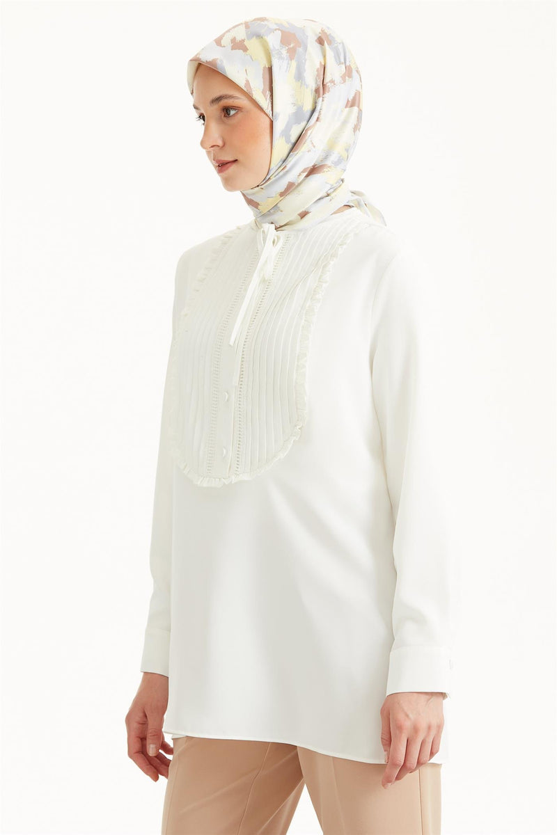 Chemisier à volants avec détails plissés