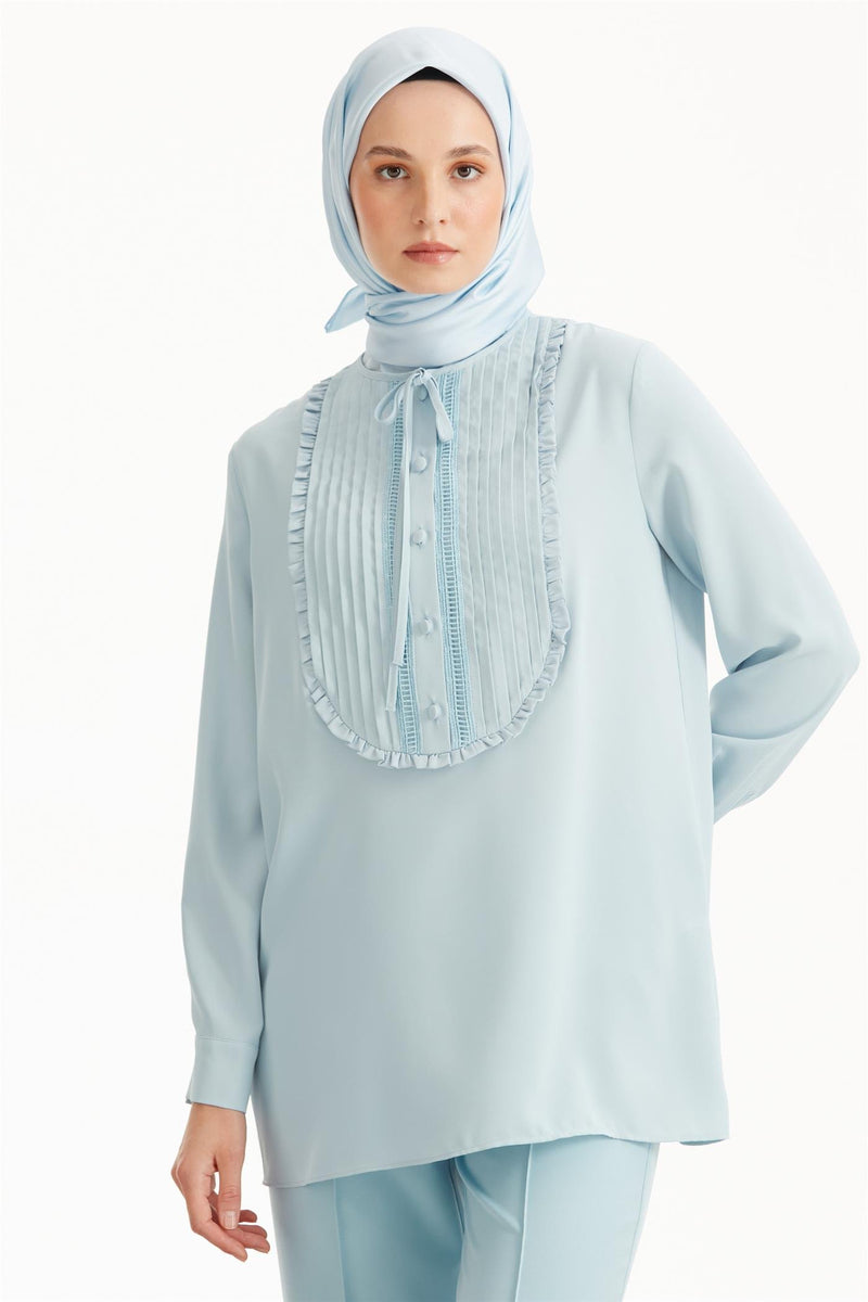 Chemisier à volants avec détails plissés