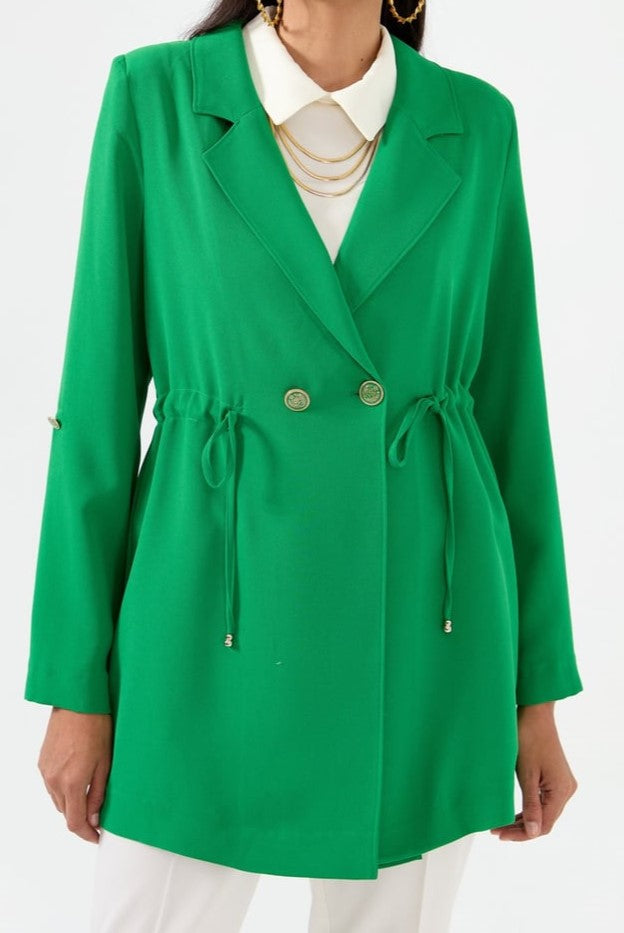 Veste avec boutons dorés