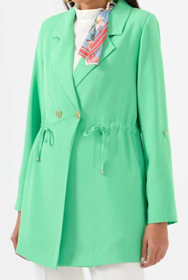 Veste avec boutons dorés