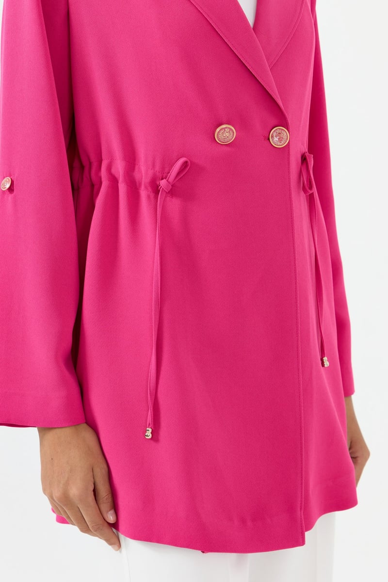 Veste avec boutons dorés