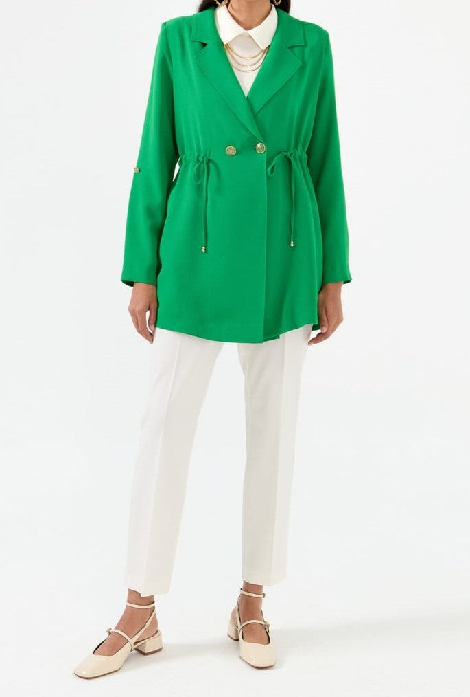 Veste avec boutons dorés