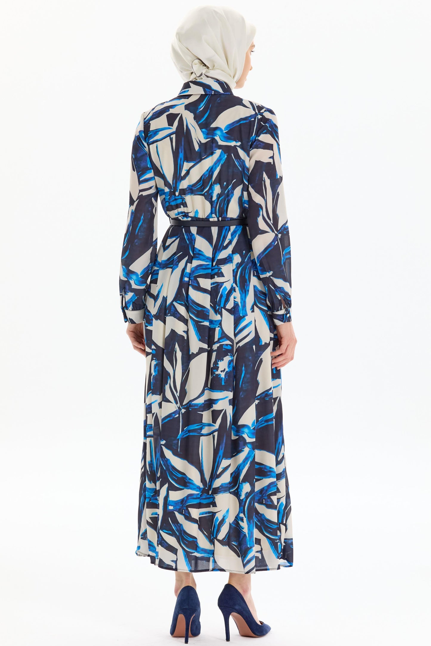 Robe à motif avec taille froncée et détails plissés