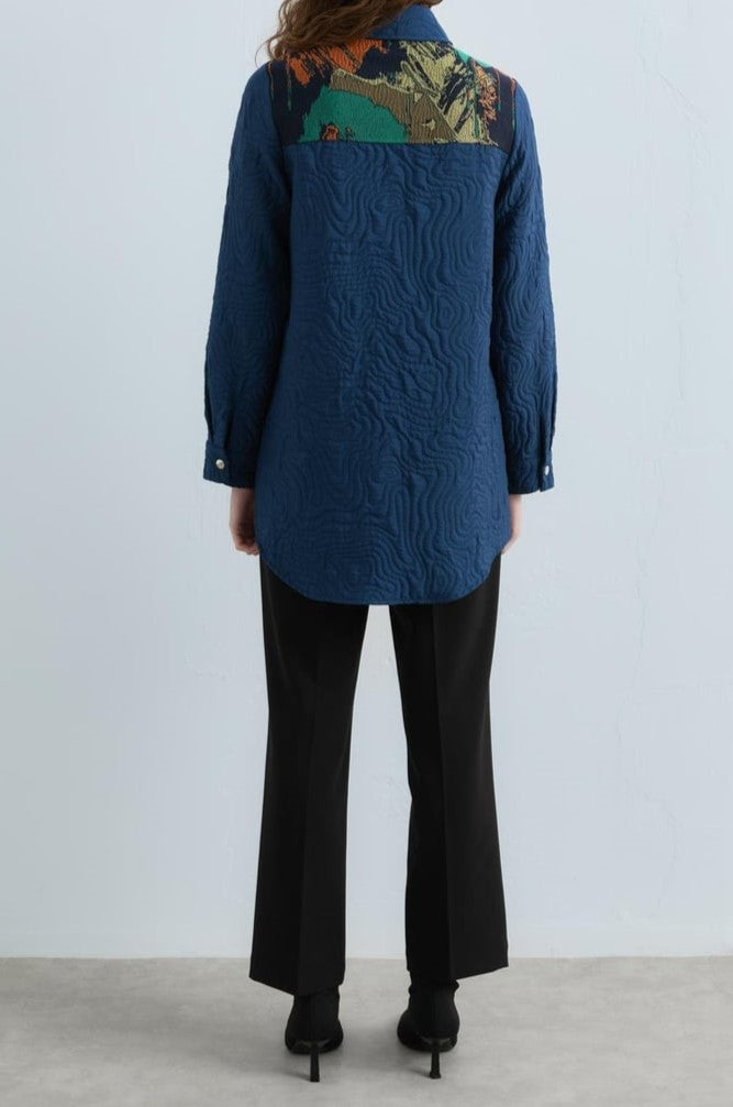 Veste matelassée en jacquard détaillée