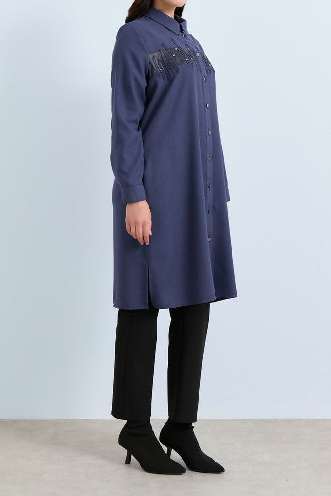 Tunique Brodée Garnie de Cuir