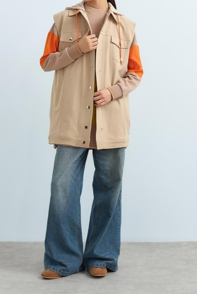 Veste sans manche avec capuche –
