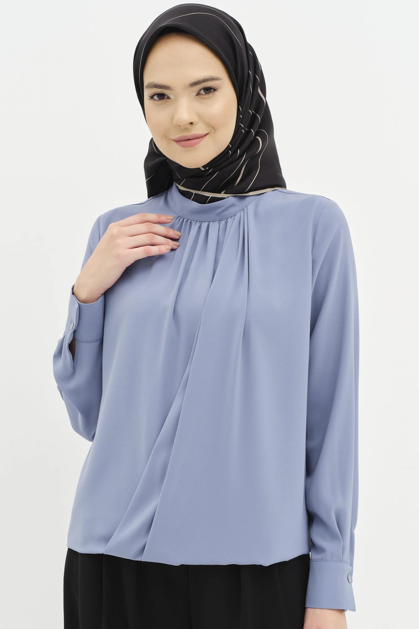 chemise froncée à col magnifique