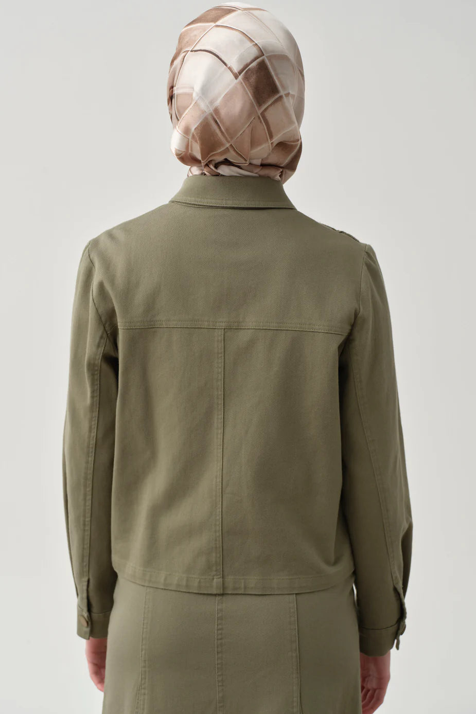 veste en toile avec détails brodés