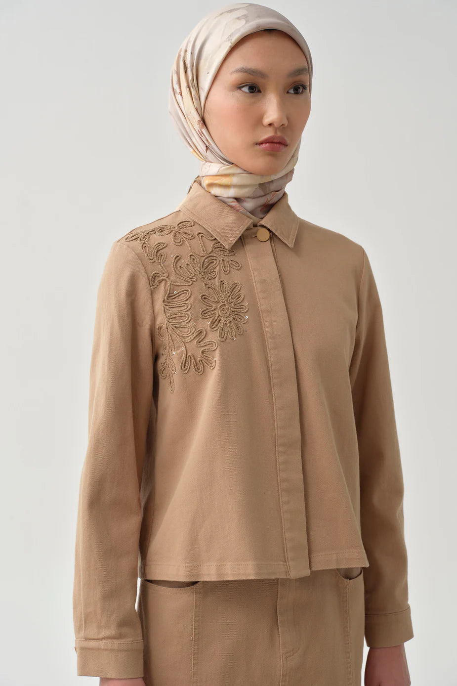 veste en toile avec détails brodés