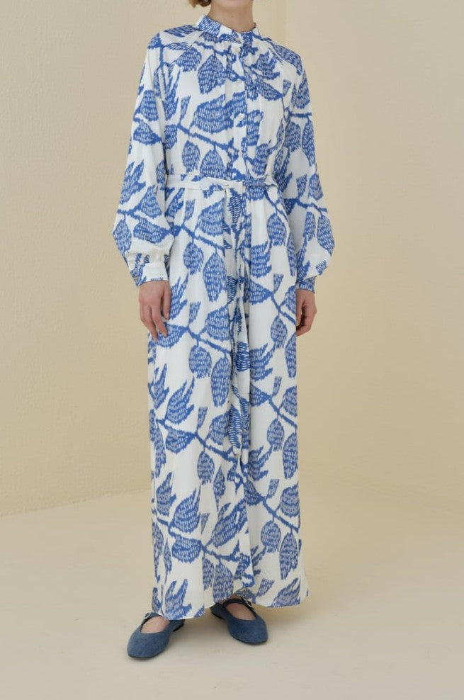 Robe imprimée avec ceinturée