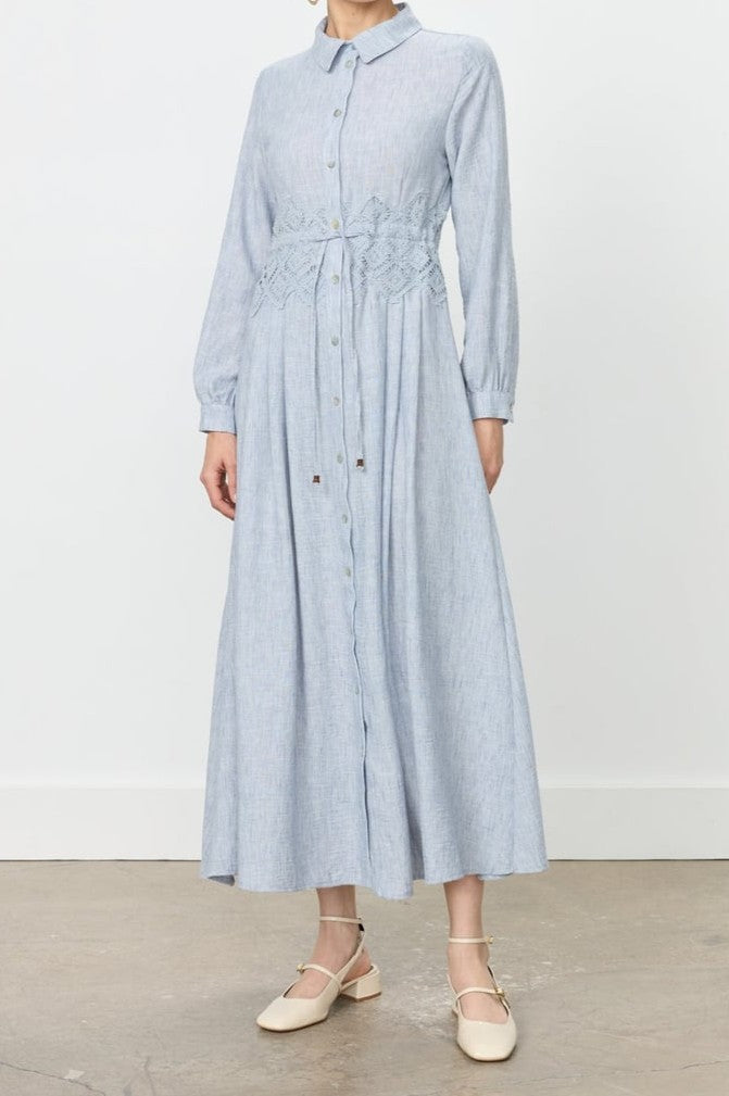 Robe en lin à motif détaillé en macramé à la taille