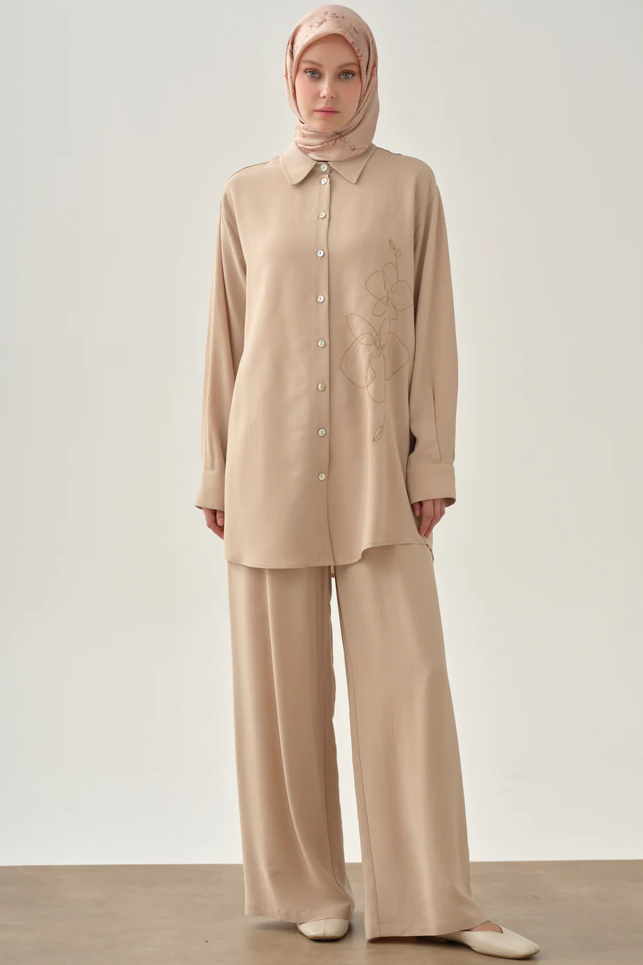 Pantalon large élastique a la taille