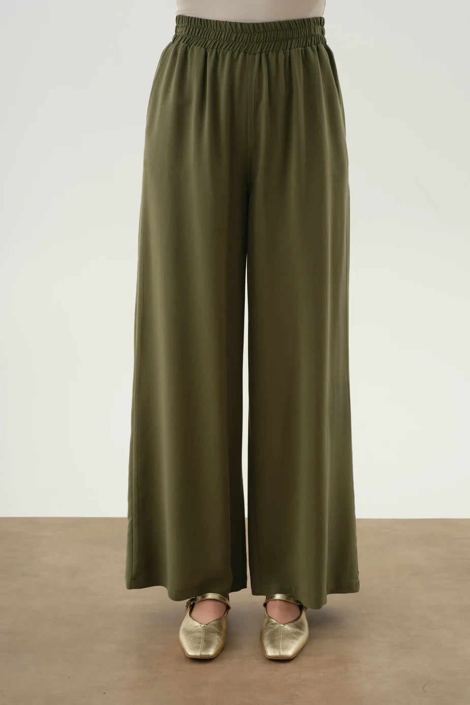 Pantalon large élastique a la taille