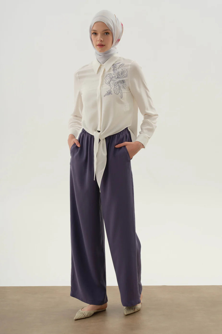 Pantalon large élastique a la taille