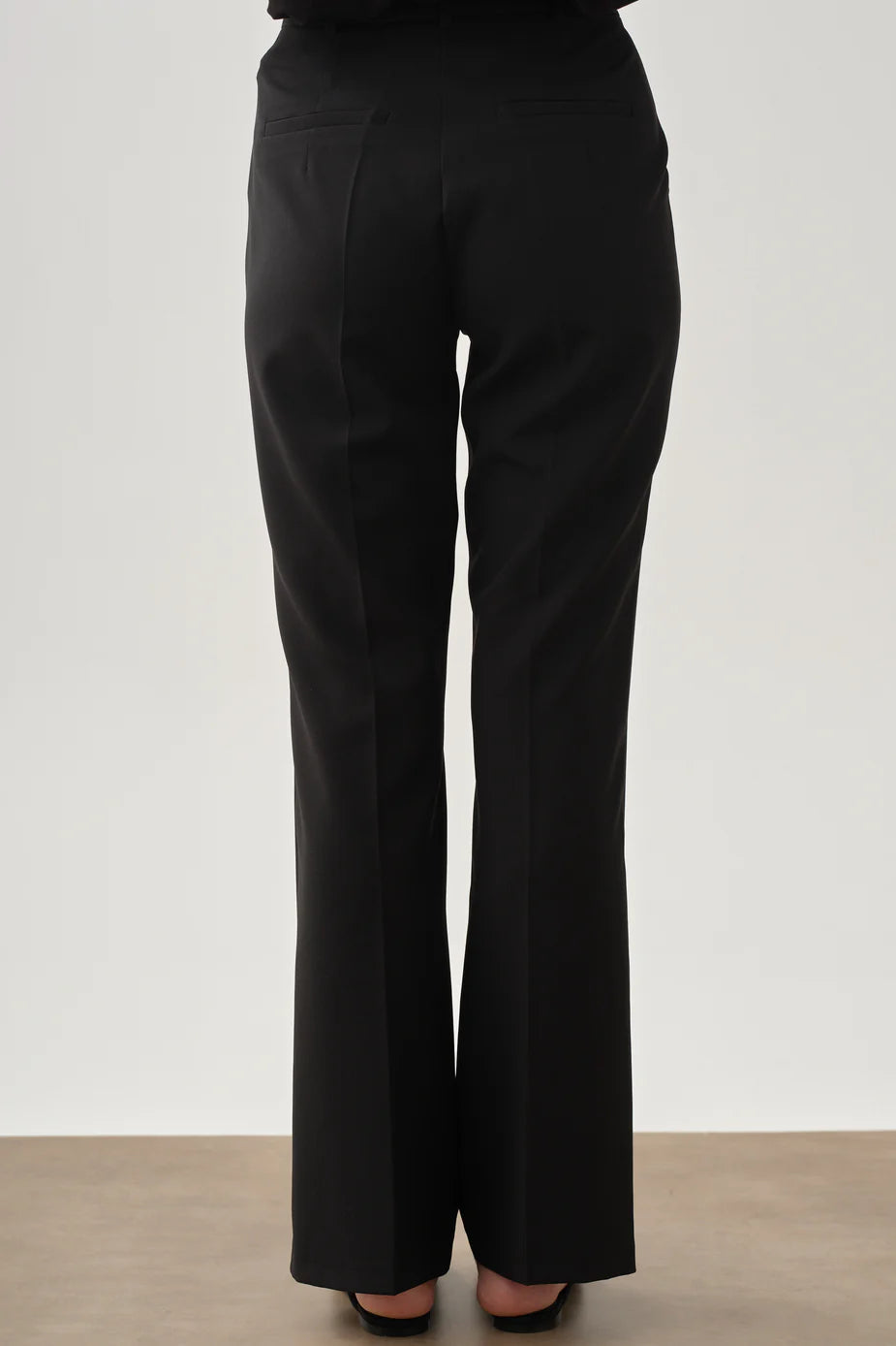 Pantalon à pinces et poches
