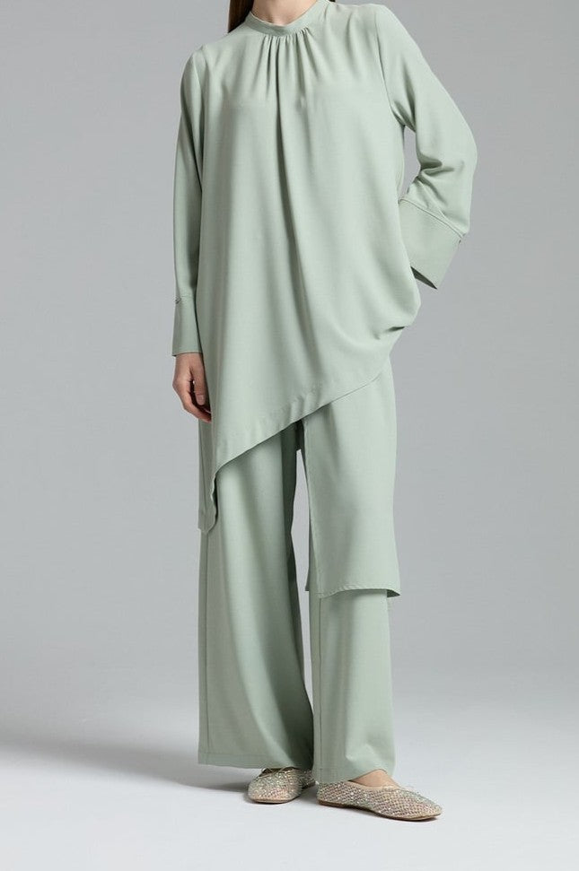 Ensemble avec détaille