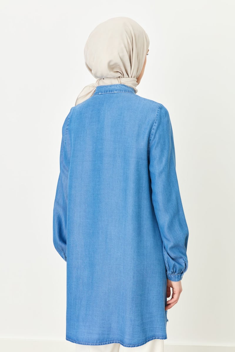 Tunique en Tence avec détaille