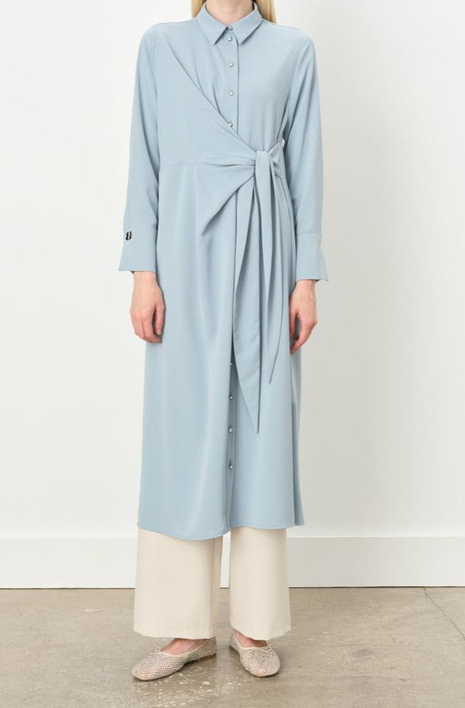 Tunique asymétrique avec détails