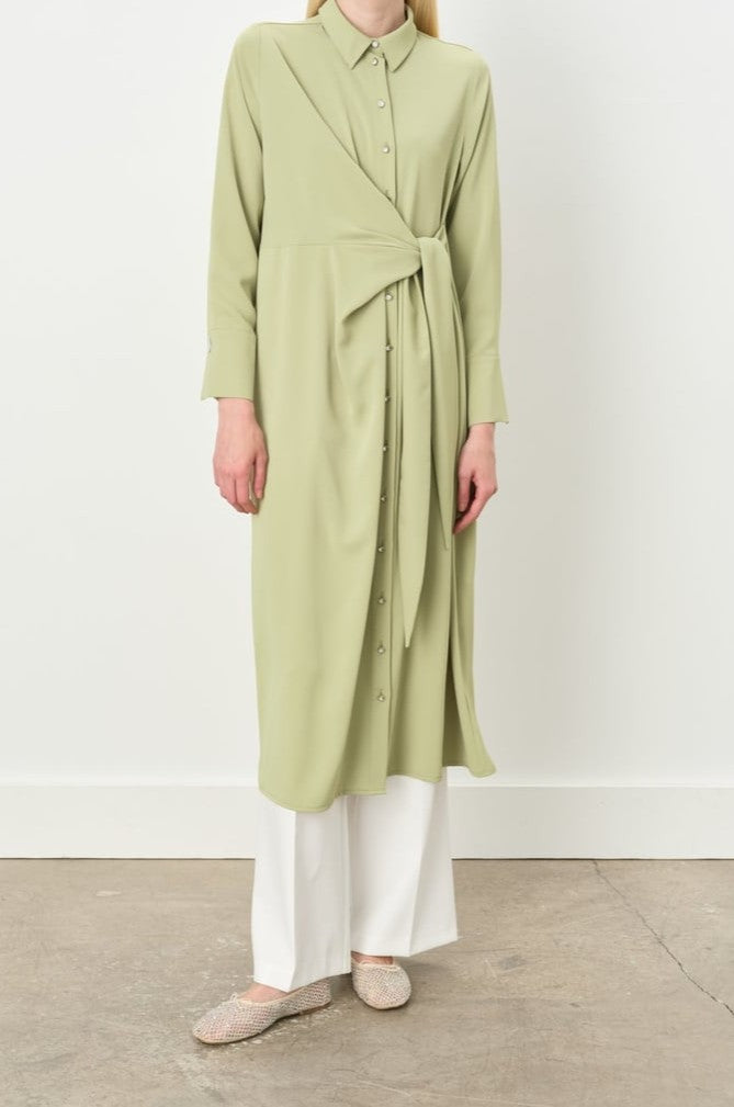 Tunique asymétrique avec détails