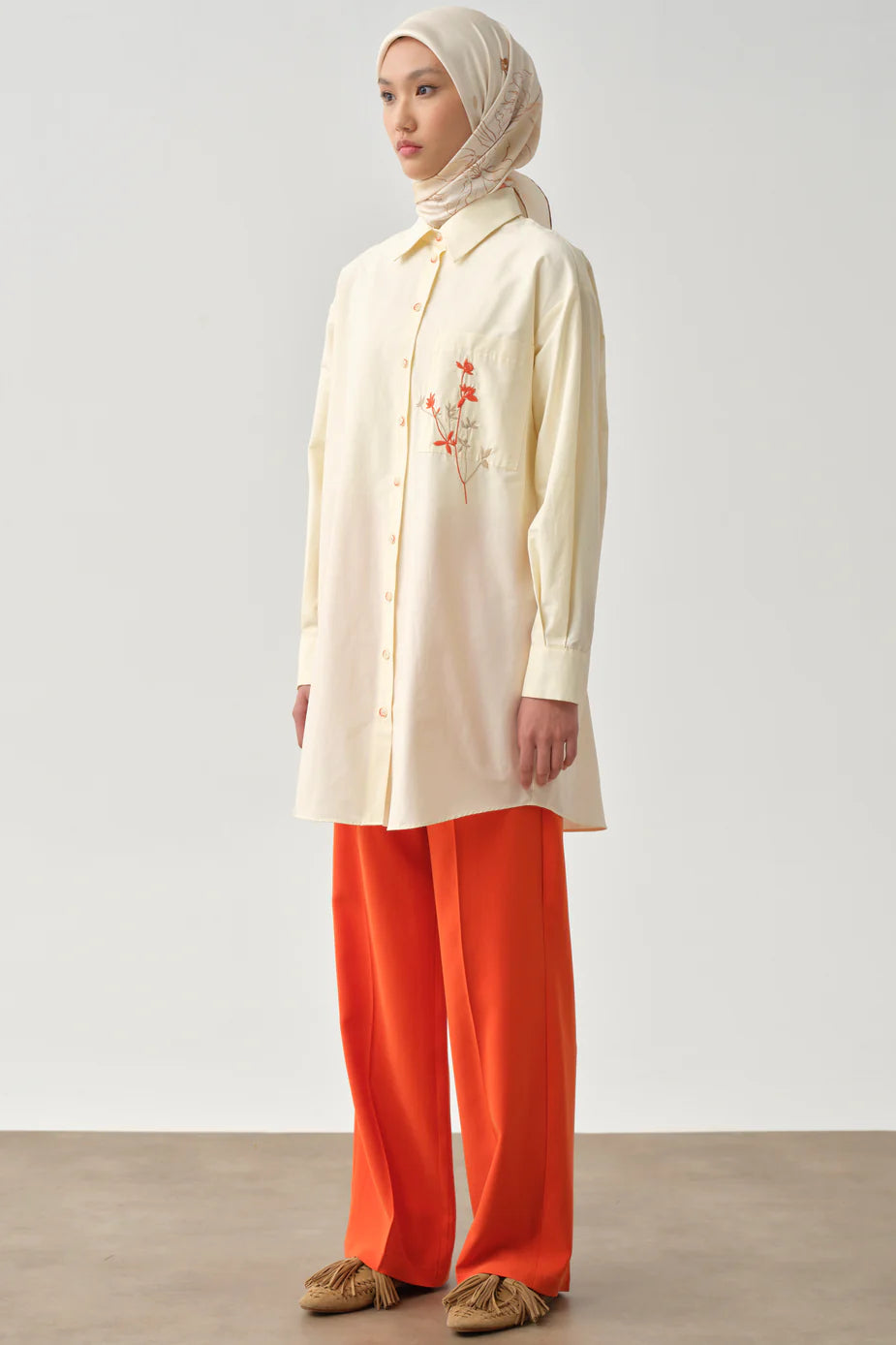 Tunique avec brodée de poches