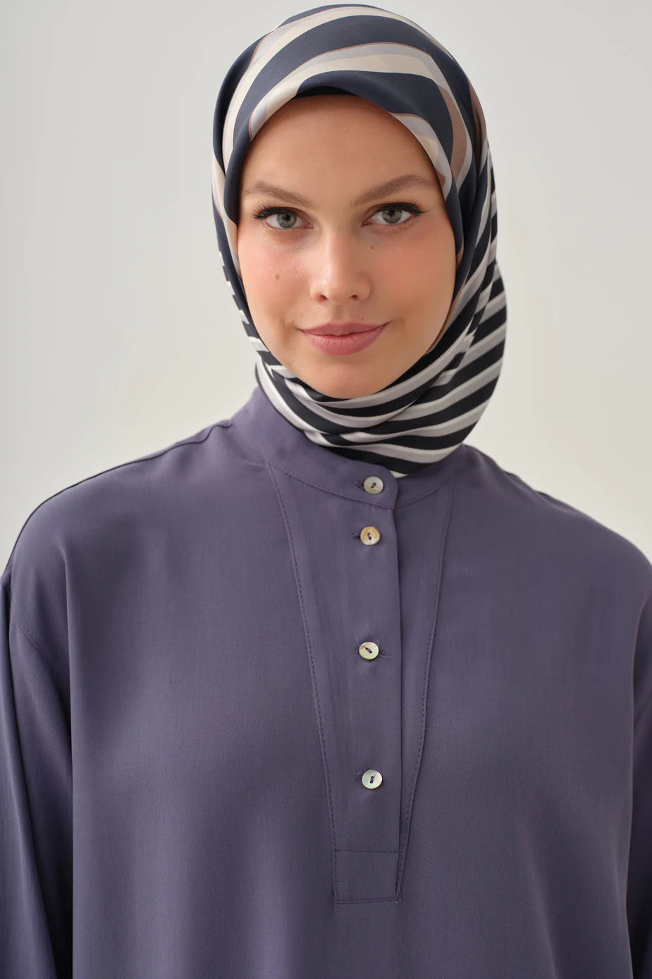 Tunique asymétrique à demi-patte