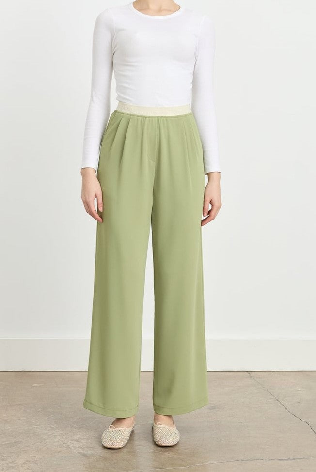 Pantalon plissé avec taille élastique