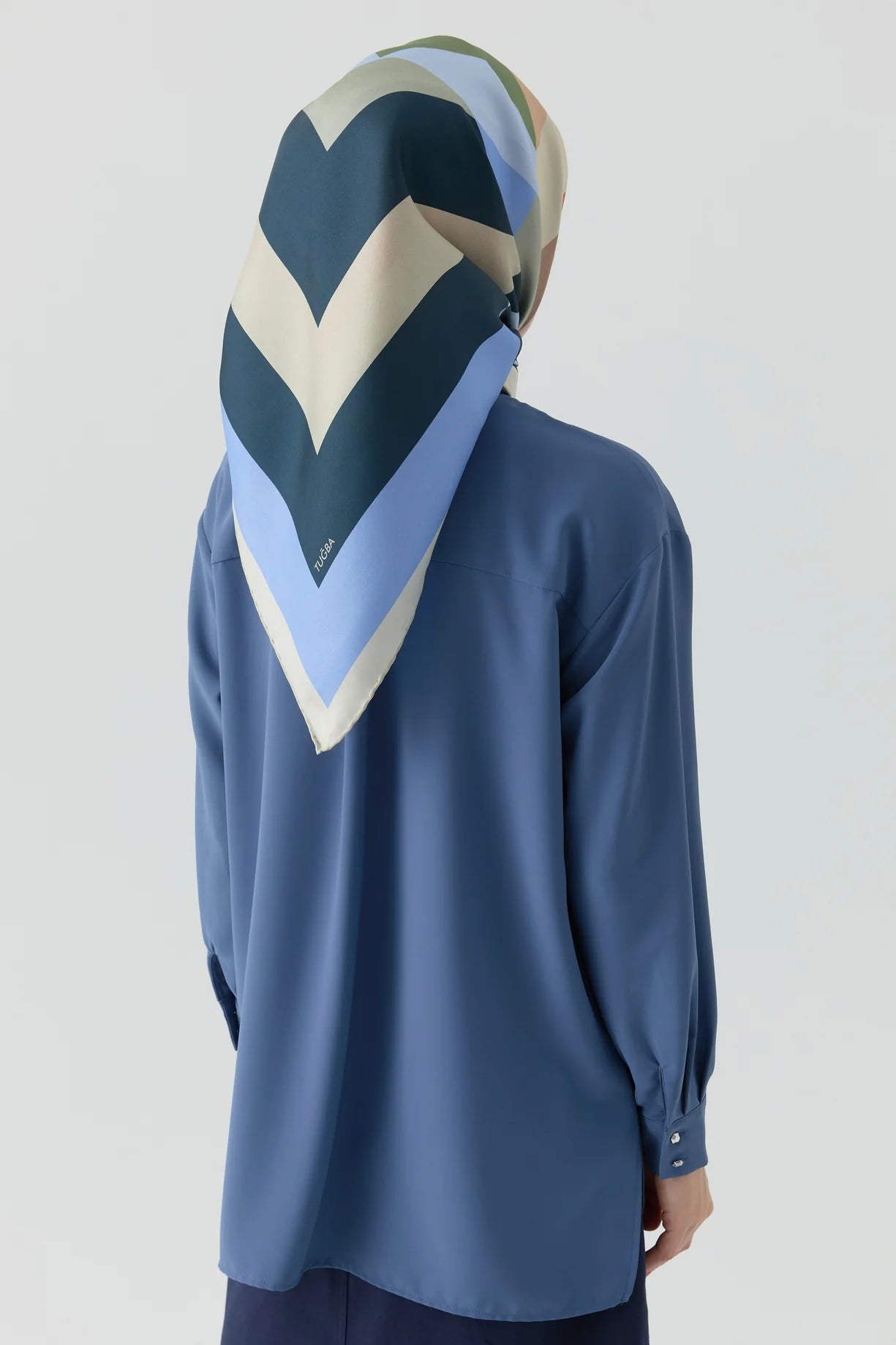 Chemise asymétrique à fentes