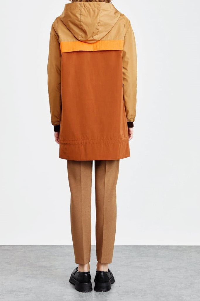 Trench imperméable avec capuche