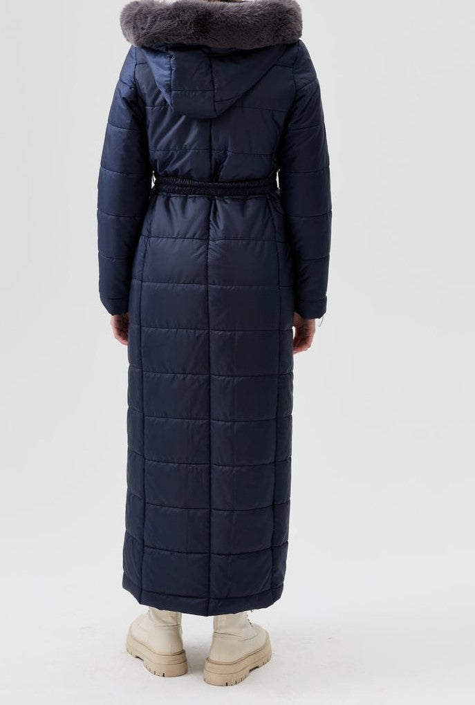 manteau très long avec ceinture