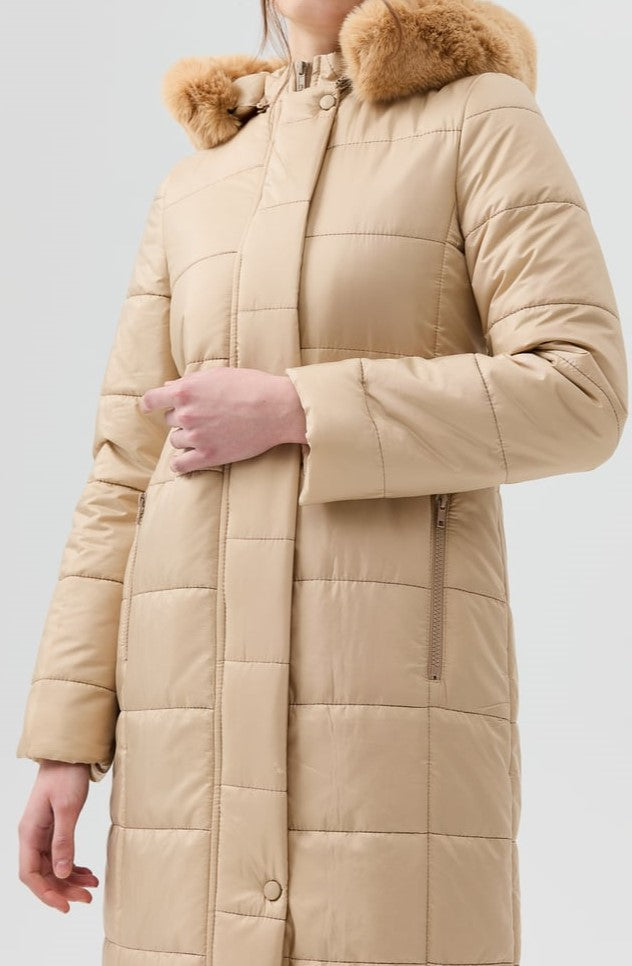 Manteau matelassé avec tunnel à l'arrière