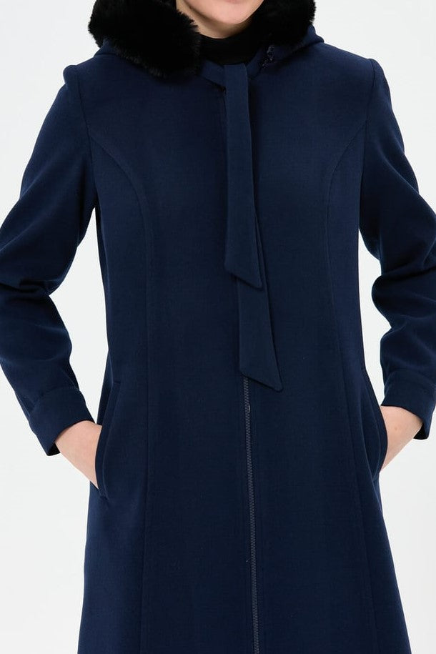 Manteau à capuche en fourrure