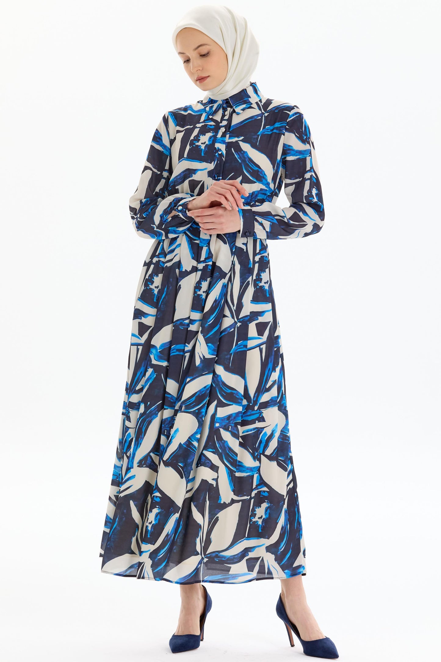 Robe à motif avec taille froncée et détails plissés
