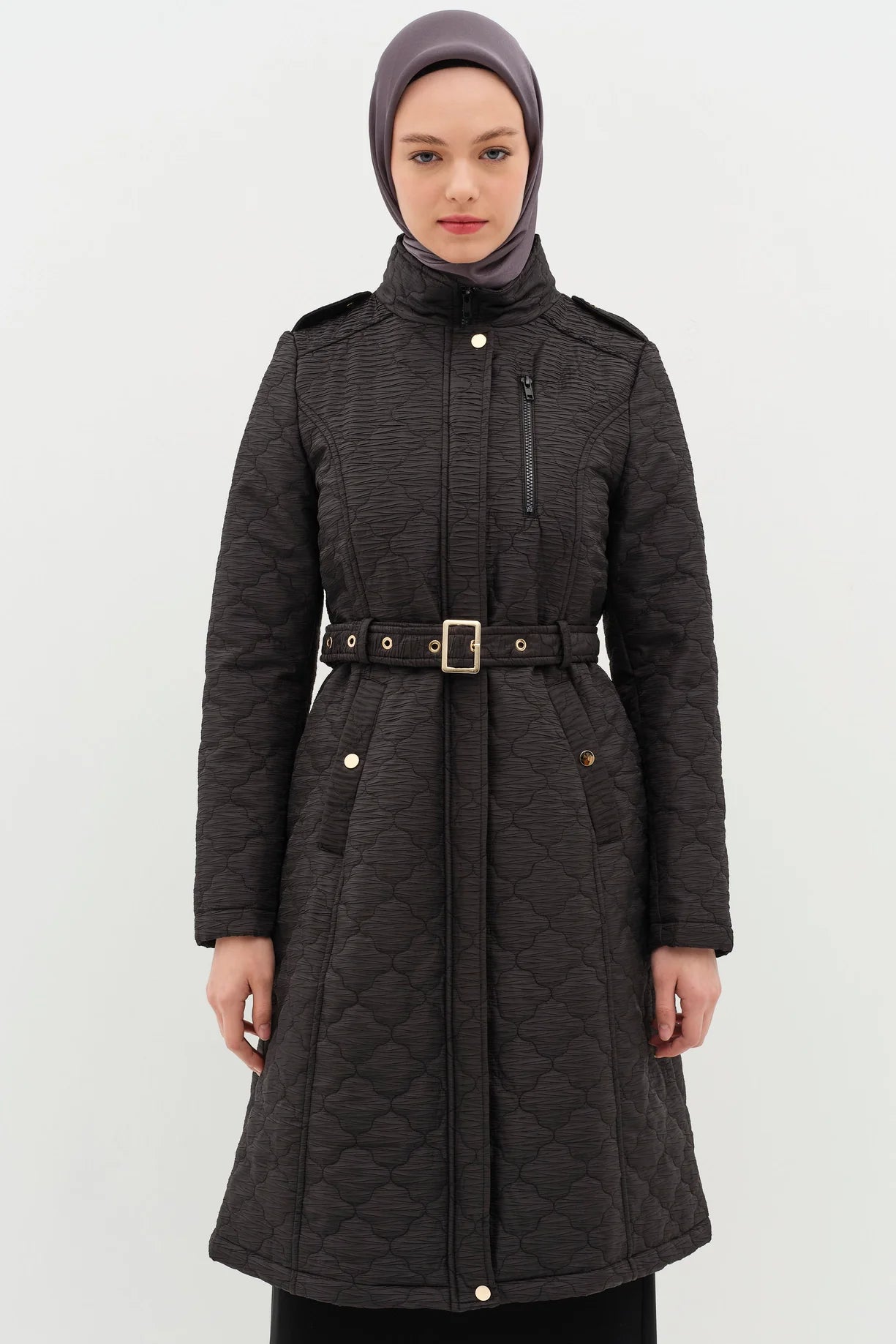 Manteau fin matelassé avec ceinturé