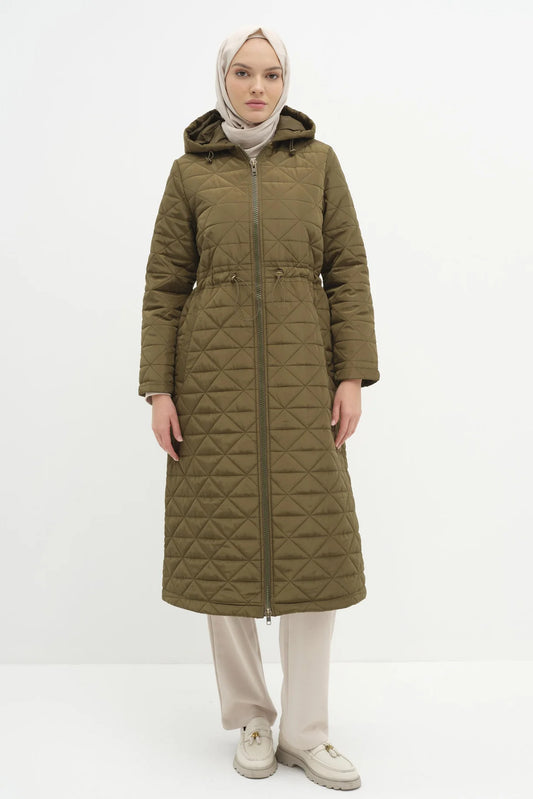 Manteau matelassé avec capuche