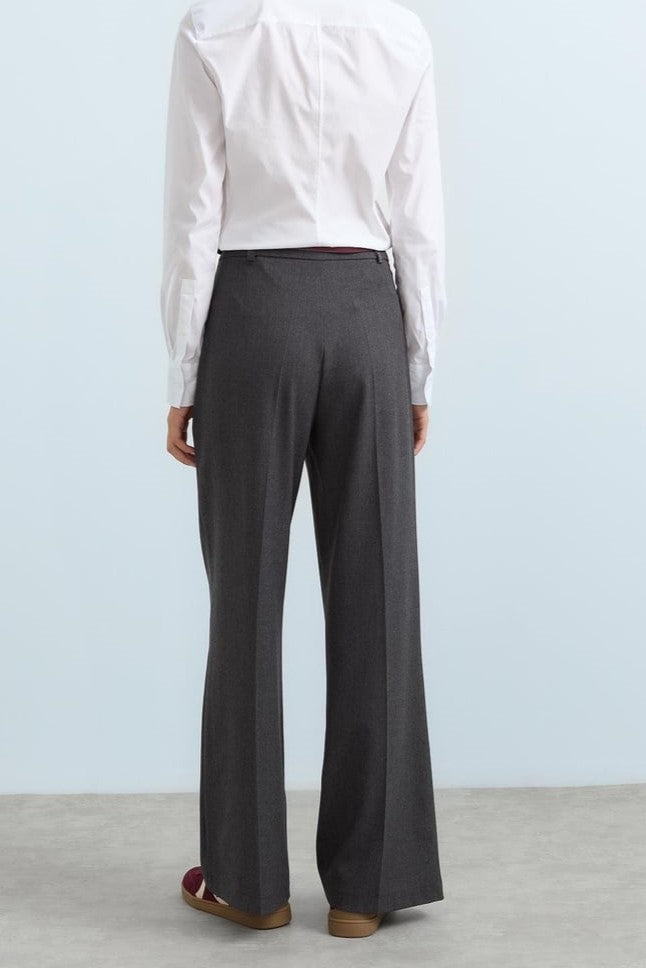 Pantalon Droit Ceinturé Avec Trace Thermocollante