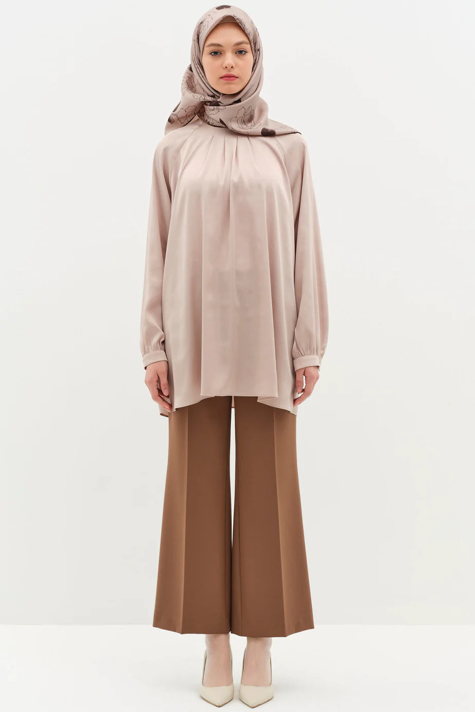 Pantalon large élastique à la taille