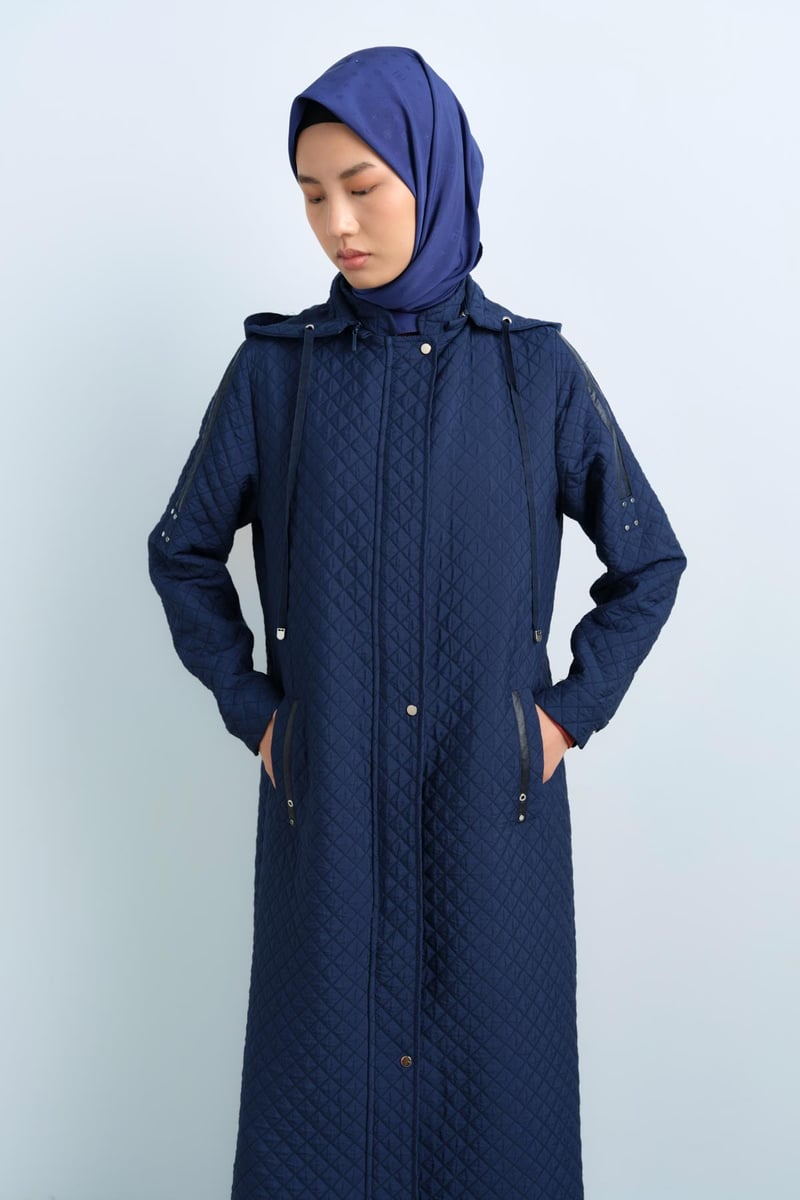 Manteau matelassé avec capuche