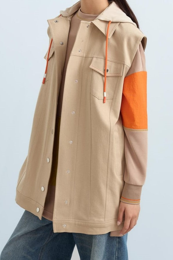 Gilet sans manche avec capuche