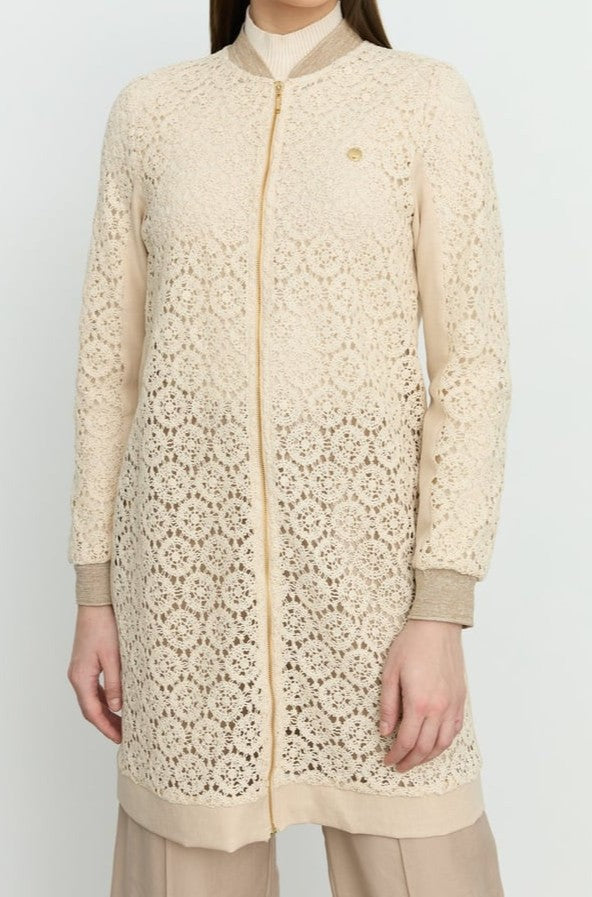 veste avec crochet