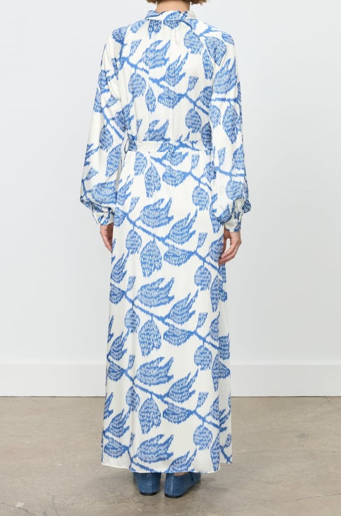 Robe imprimée avec ceinturée
