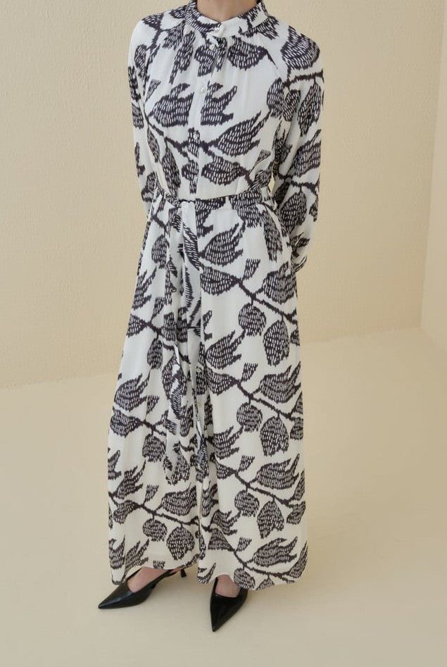 Robe imprimée avec ceinturée