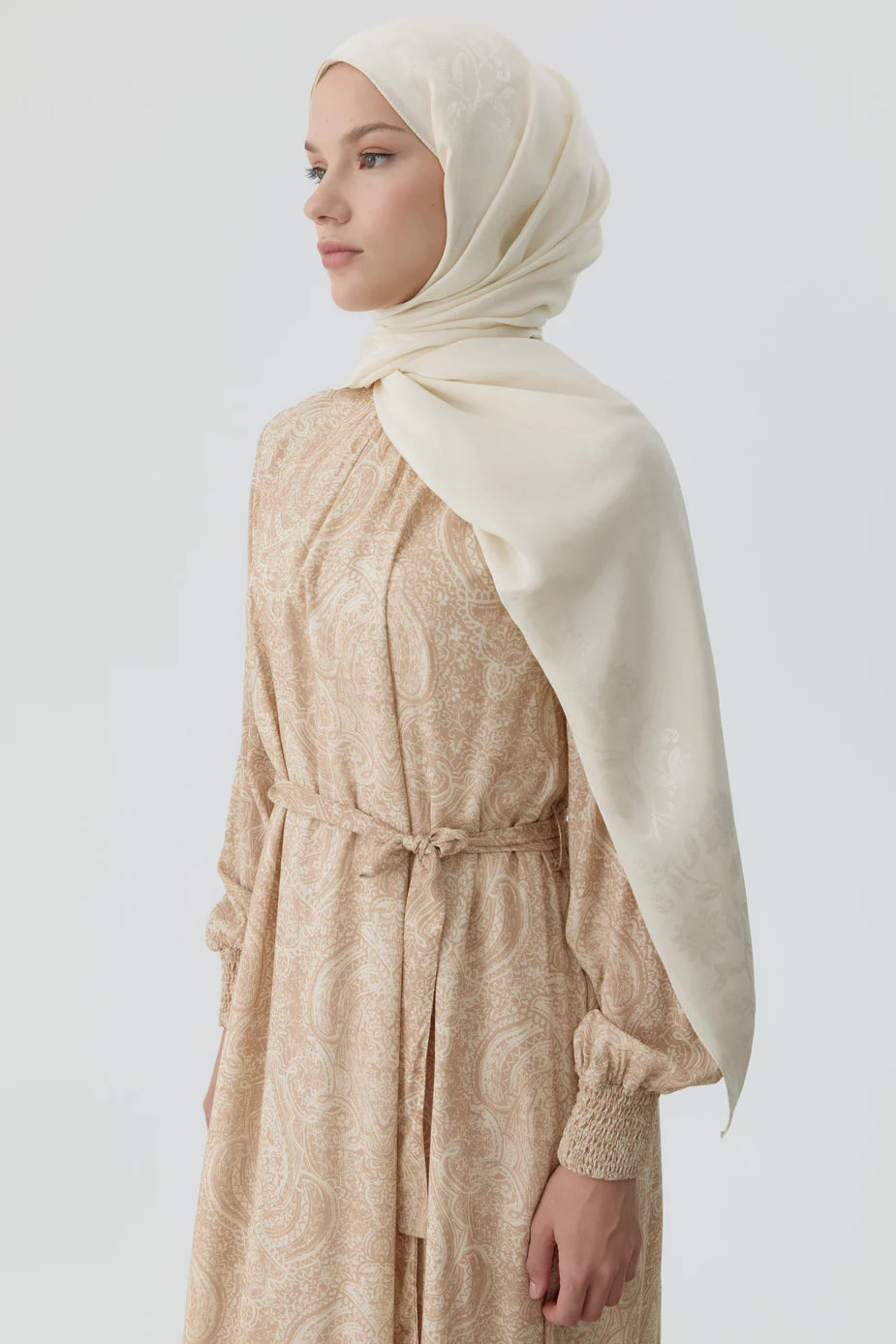 Robe avec motif et ceinturée