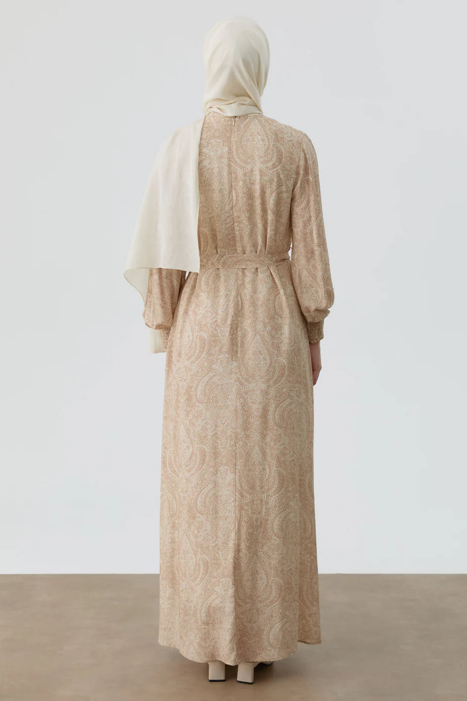 Robe avec motif et ceinturée