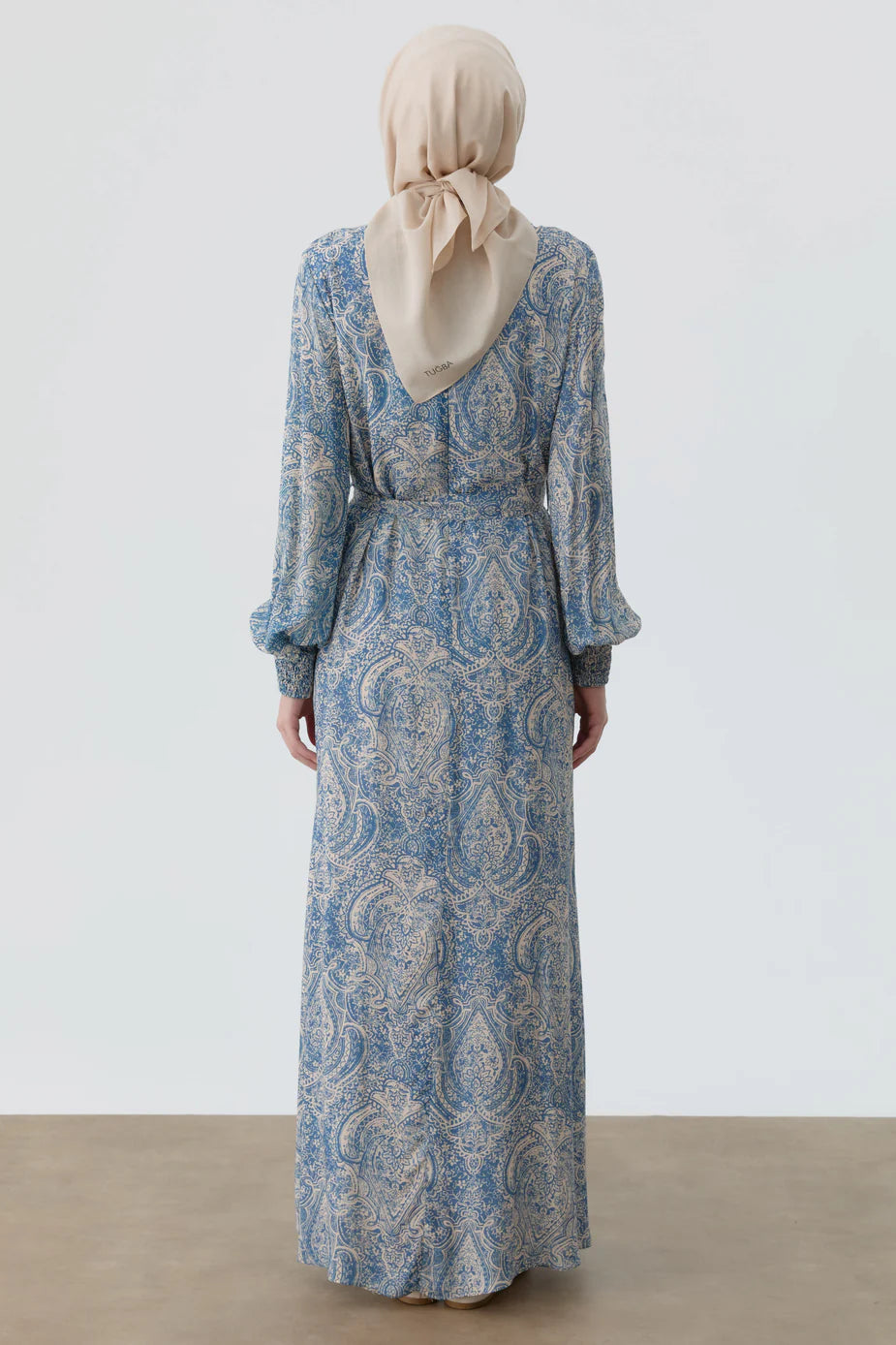 Robe avec motif et ceinturée