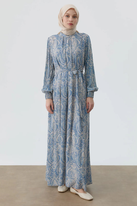 Robe avec motif et ceinturée